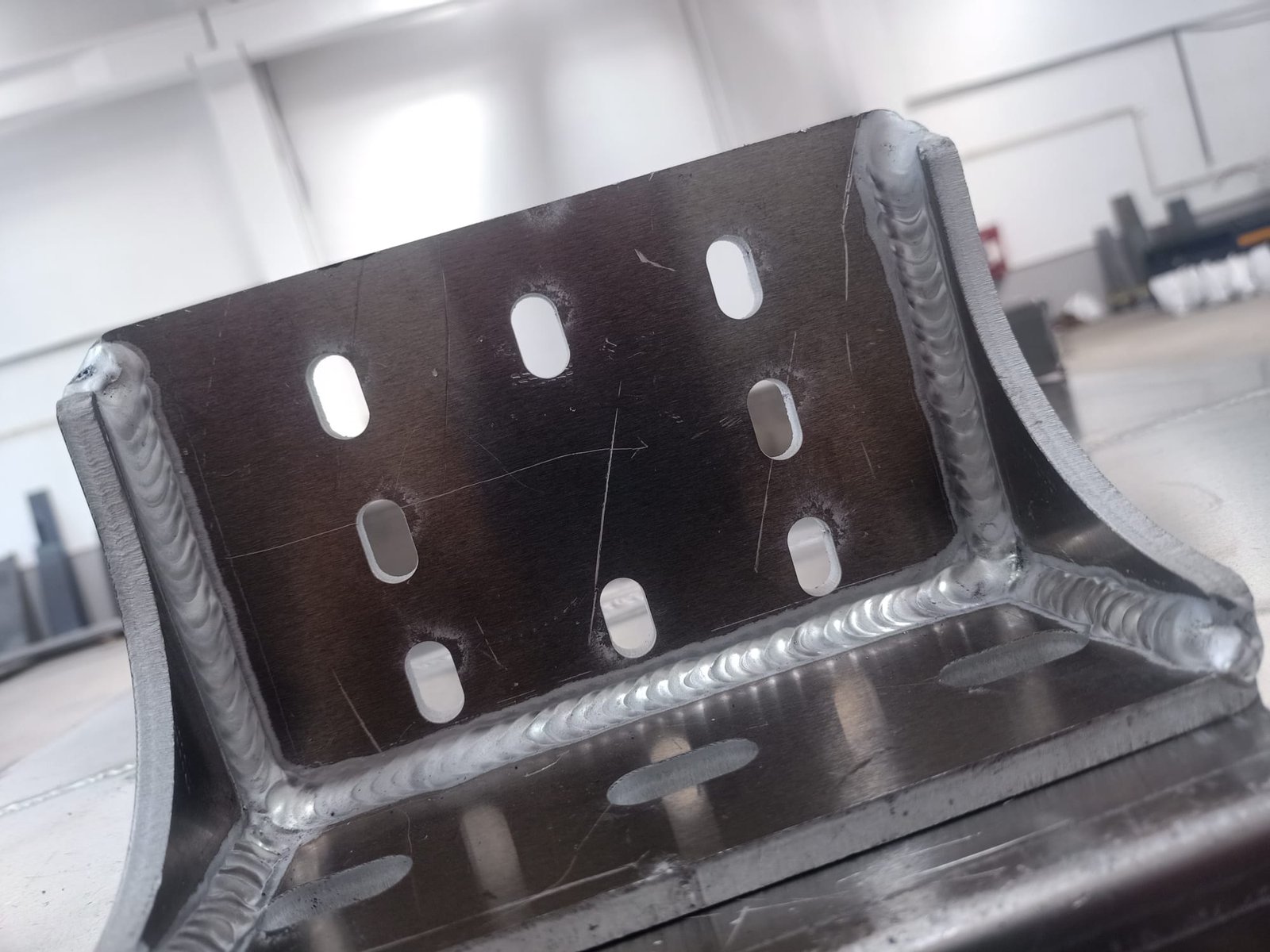 R9 Paslanmaz ve Alüminyum İmalatı